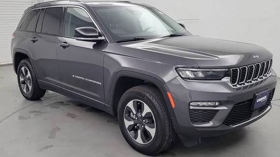JEEP GRAND CHEROKEE 2023 1C4RJYB6XPC588924 image